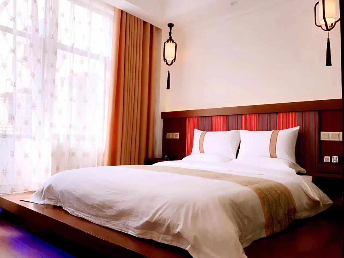 Family Hotel Чжанцзяцзе Экстерьер фото