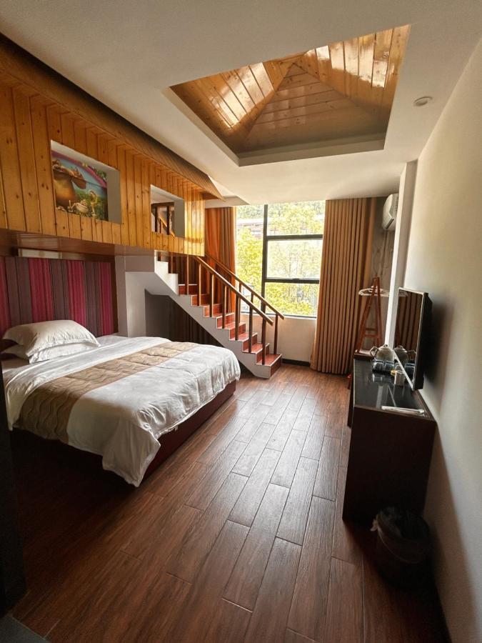 Family Hotel Чжанцзяцзе Экстерьер фото